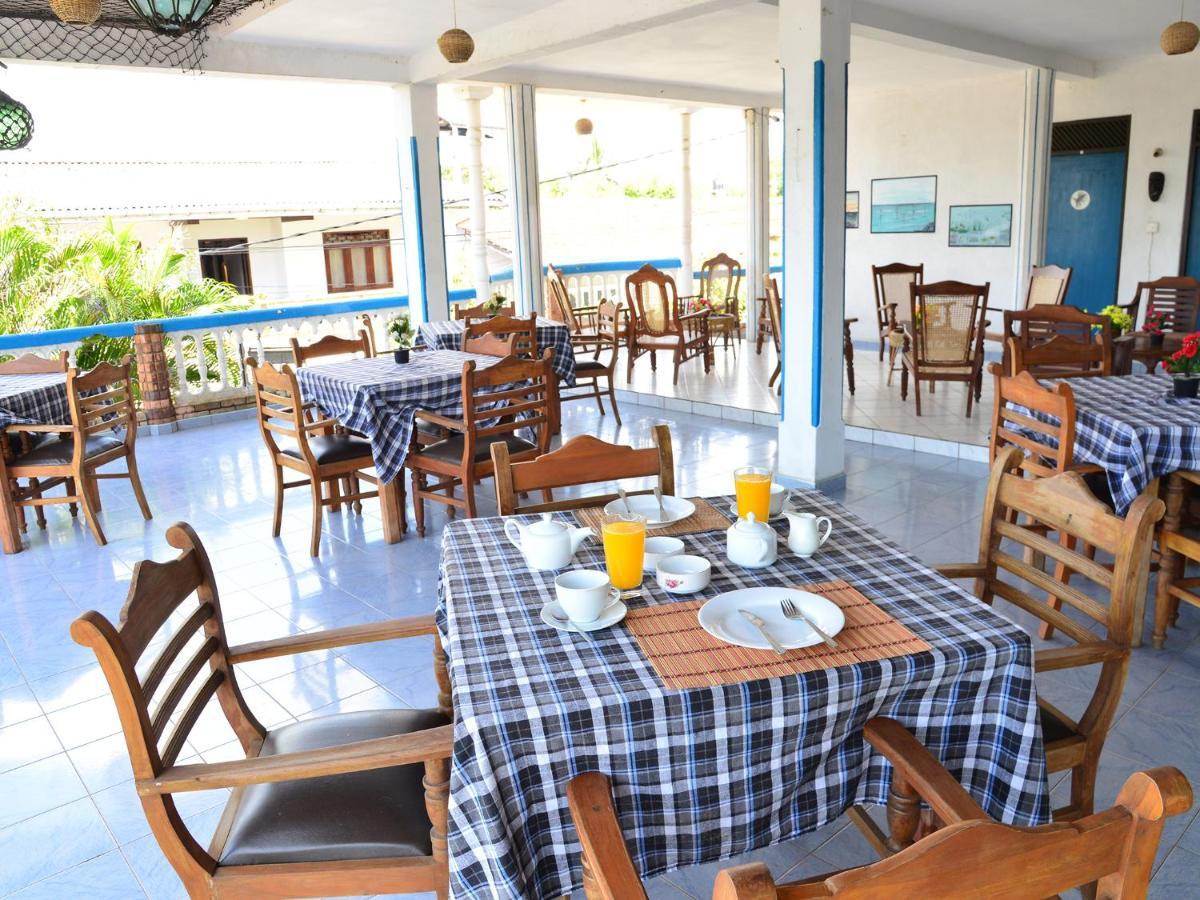 Hotel Happy Tuna Hikkaduwa Ngoại thất bức ảnh
