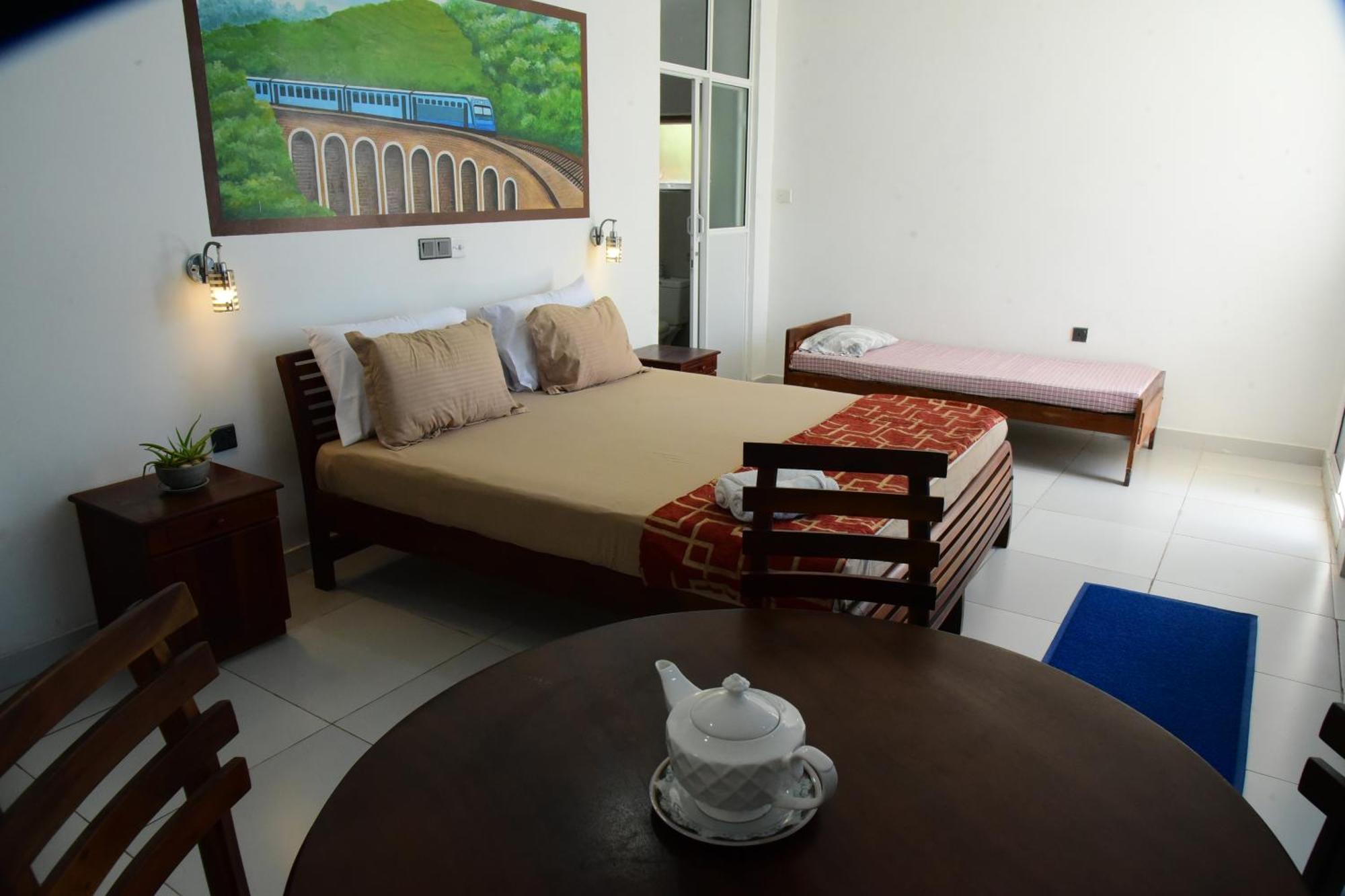 Hotel Happy Tuna Hikkaduwa Ngoại thất bức ảnh