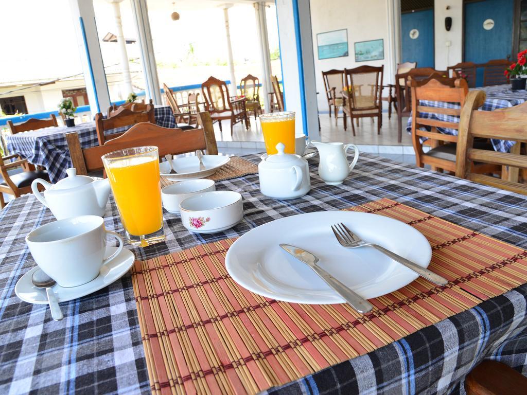 Hotel Happy Tuna Hikkaduwa Ngoại thất bức ảnh