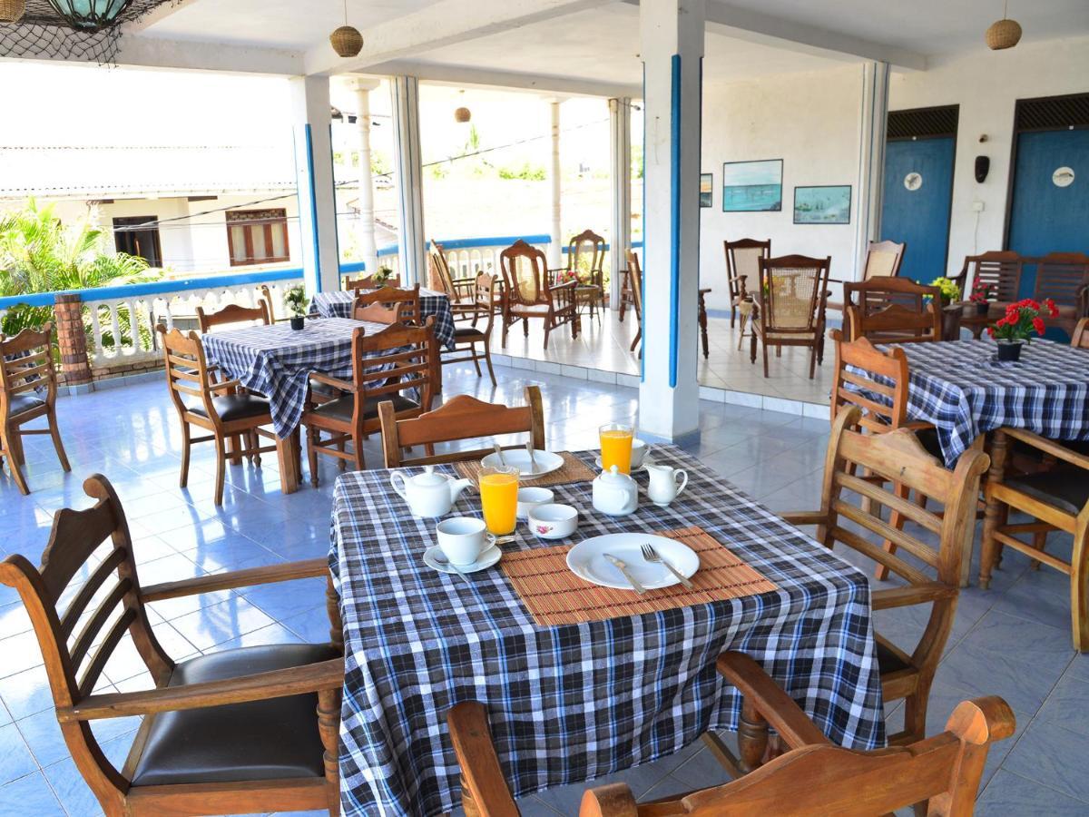 Hotel Happy Tuna Hikkaduwa Ngoại thất bức ảnh